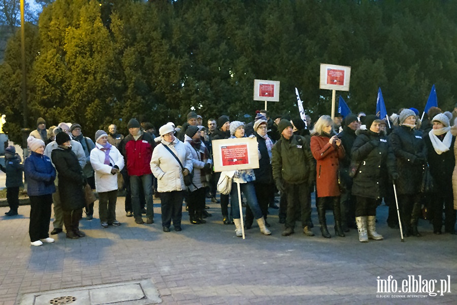 Elblanie protestowali przeciwko rzdom PiS, fot. 20