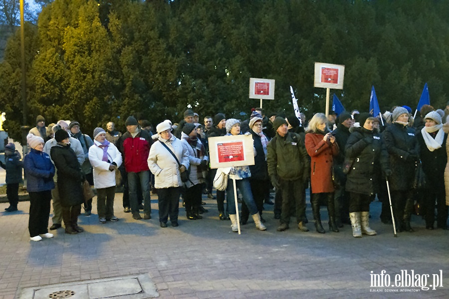 Elblanie protestowali przeciwko rzdom PiS, fot. 20