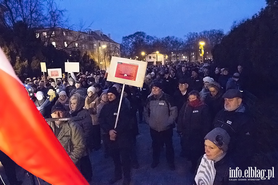 Elblążanie protestowali przeciwko rządom PiS, fot. 29