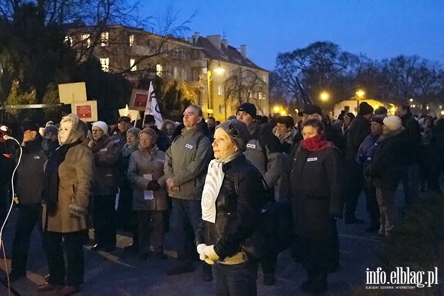 Elblanie protestowali przeciwko rzdom PiS, fot. 31