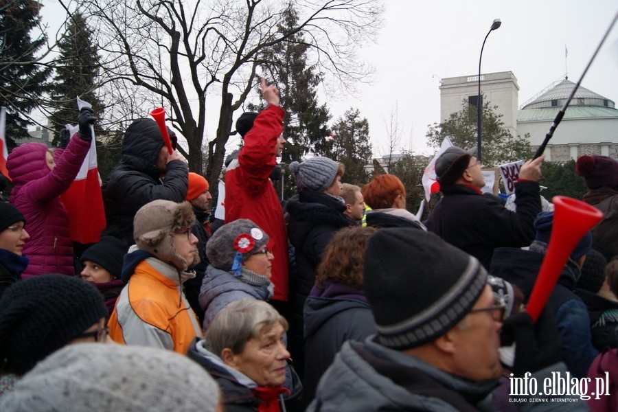 Protest przed Sejmem RP o wolne media - 17.12.2016, fot. 10