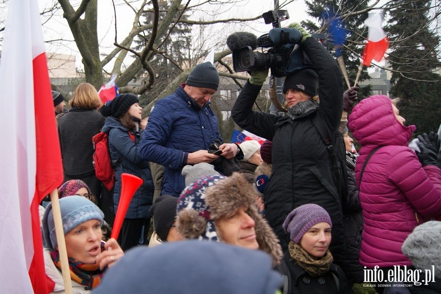 Protest przed Sejmem RP o wolne media - 17.12.2016, fot. 11