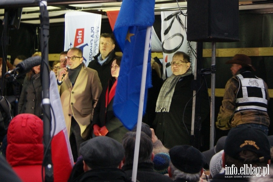 Protest przed Sejmem RP o wolne media - 17.12.2016, fot. 25