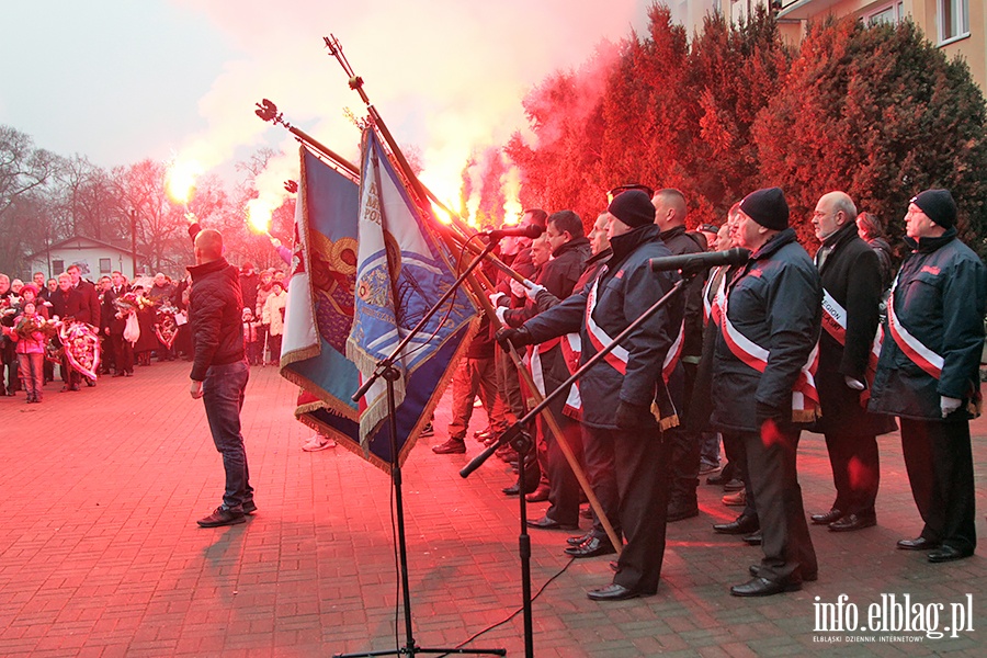 Elblag uczci 46 rocznic masakry grudniowej, fot. 11