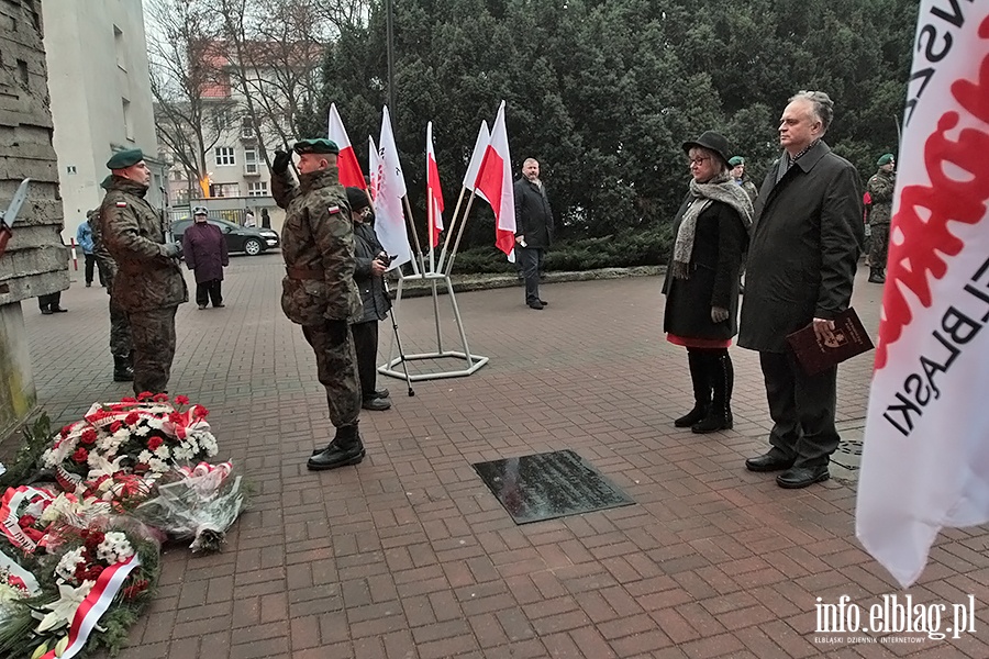 Elblag uczci 46 rocznic masakry grudniowej, fot. 30