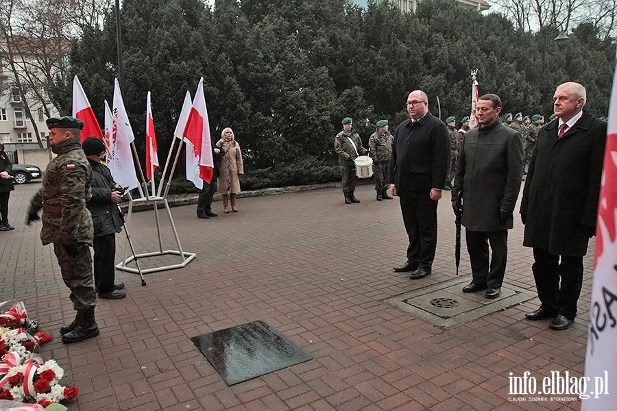 Elblag uczci 46 rocznic masakry grudniowej, fot. 31