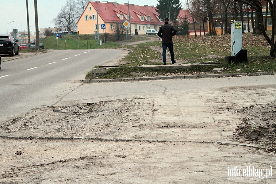 Ulica Konopnicka zabrako 50 m chodnika, fot. 3