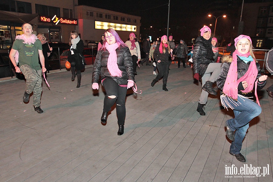 Zataczyy na ulicy w protecie przeciw przemocy seksualnej, fot. 20