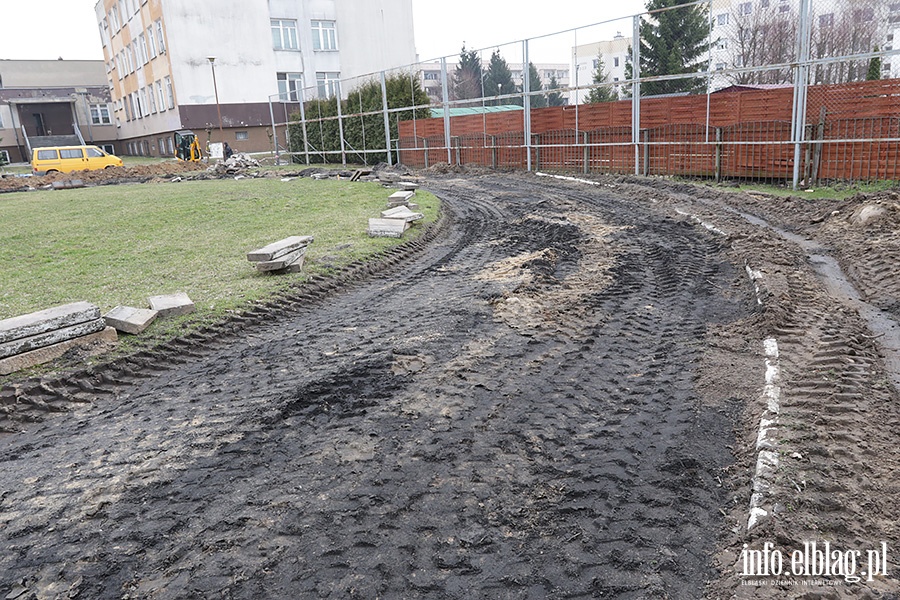 Nowa bienia na terenie ZS nr 1 przy ulicy Korczaka, fot. 7