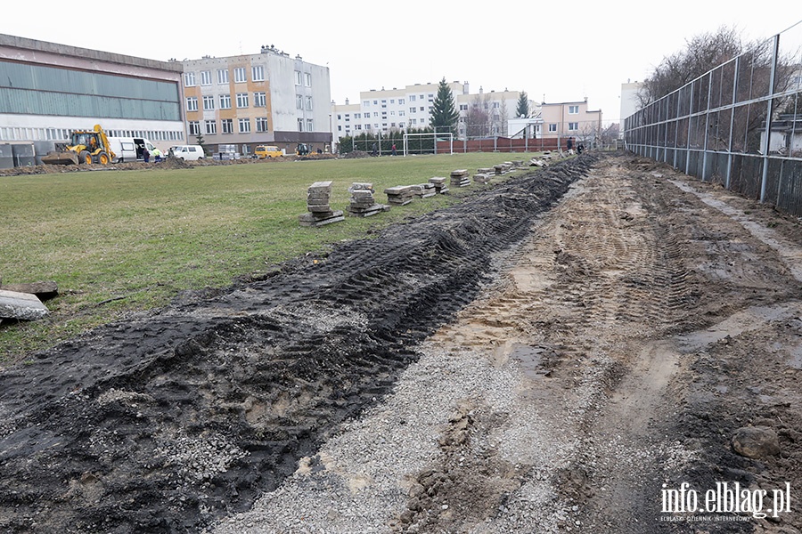 Nowa bienia na terenie ZS nr 1 przy ulicy Korczaka, fot. 8