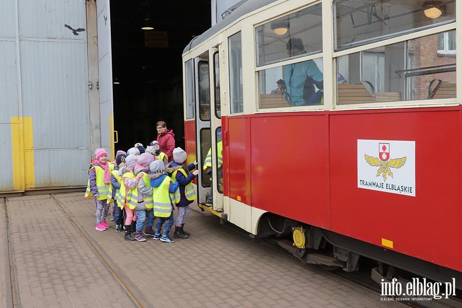 Maluchy z wizyt w zajezdni tramwajowej, fot. 21