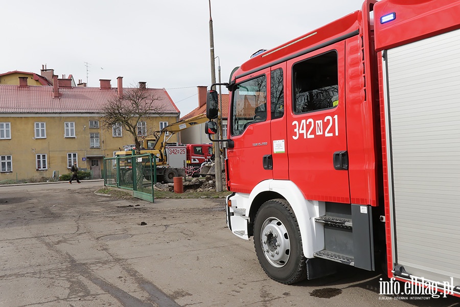 Przysypany ziemi w wykopie PSS Grochowska, fot. 3