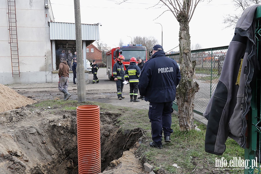 Przysypany ziemią w wykopie PSS Grochowska, fot. 7