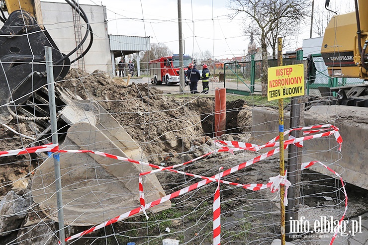 Przysypany ziemią w wykopie PSS Grochowska, fot. 10