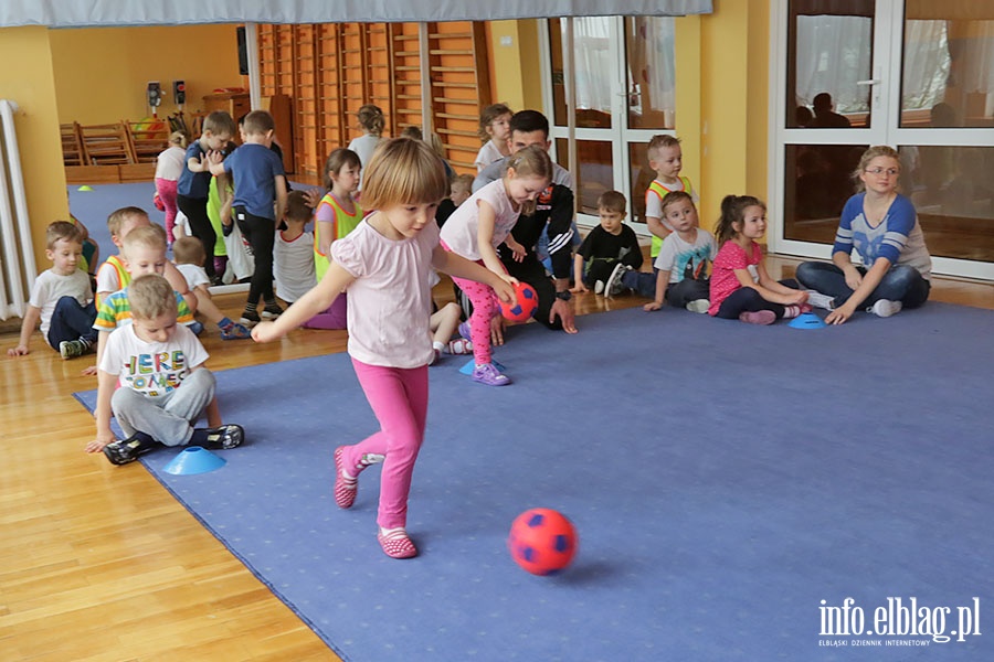 Zajcia sportowe w ramach programu Concordii w przedszkolu Akademia Krasnoludkw, fot. 56