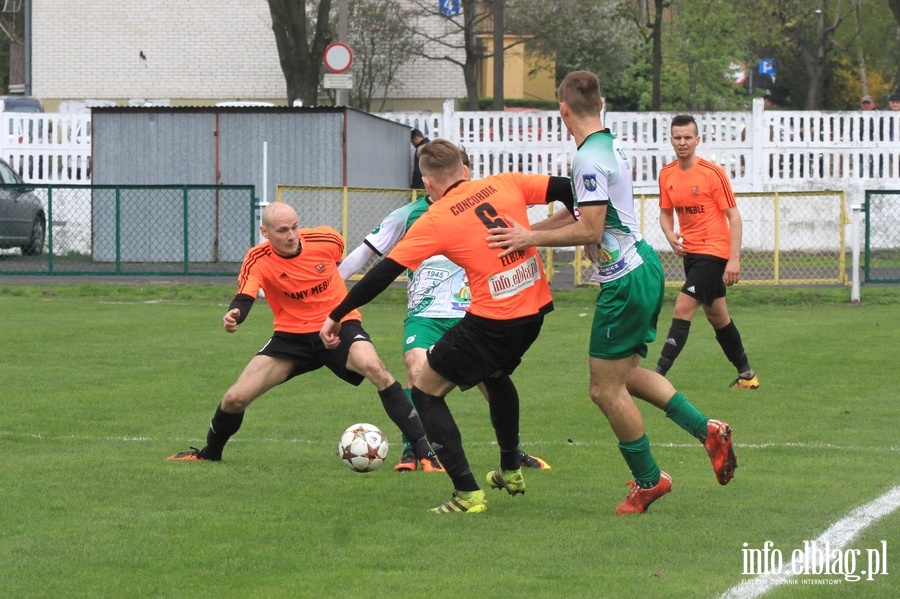 Pelikan owicz - Concordia Elblg 2:2, fot. 24