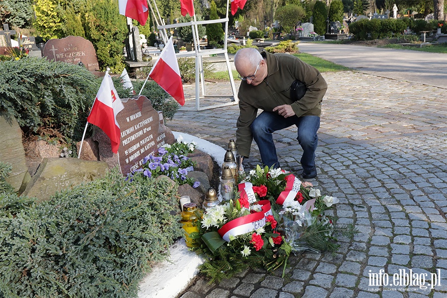 PO sami upamitnili ofiary Katastrofy Smoleskiej, fot. 11