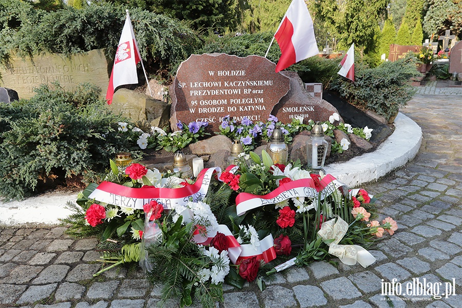 PO sami upamitnili ofiary Katastrofy Smoleskiej, fot. 12