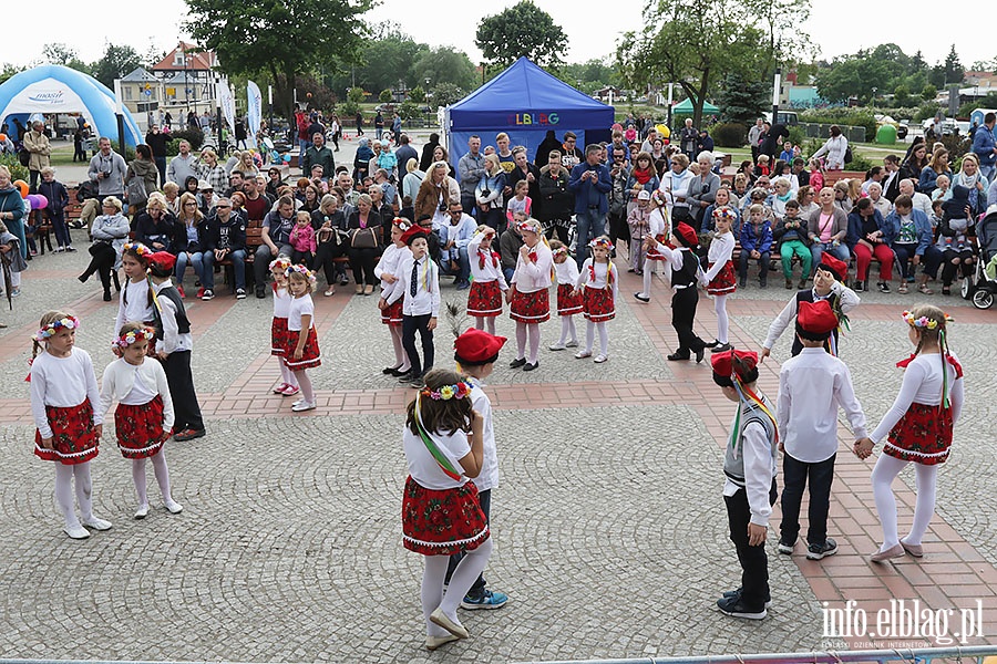 Starówka znalazła się w rękach dzieci, fot. 87