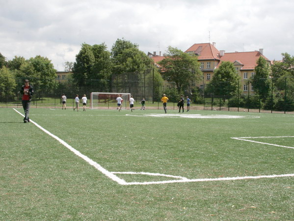 Boisko pikarskie ze sztuczn muraw przy ulicy Sienkie, fot. 13