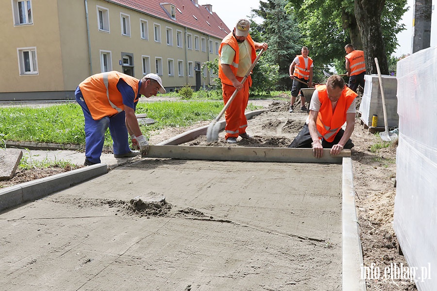 Chodnik na Grottgera doczekał się remontu., fot. 6