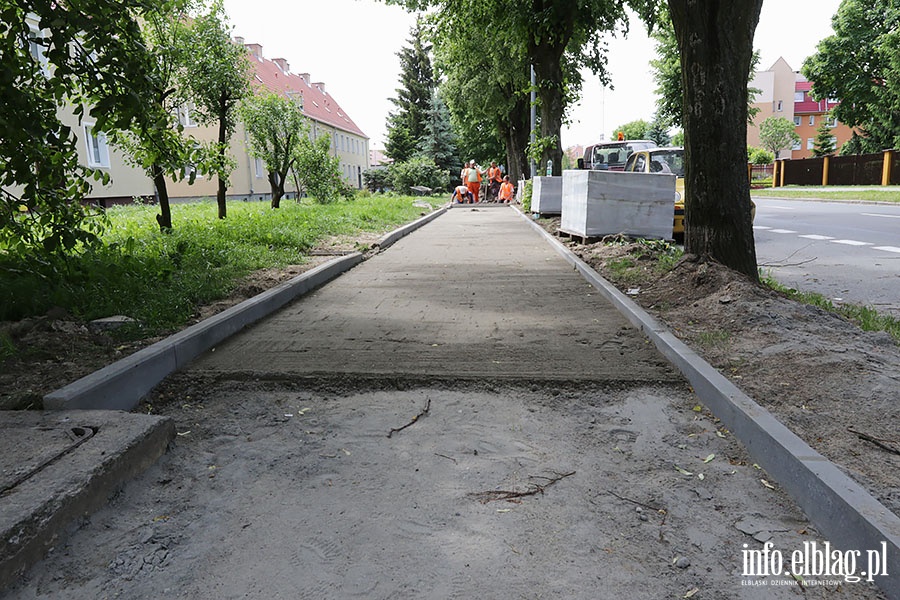 Chodnik na Grottgera doczekał się remontu., fot. 10