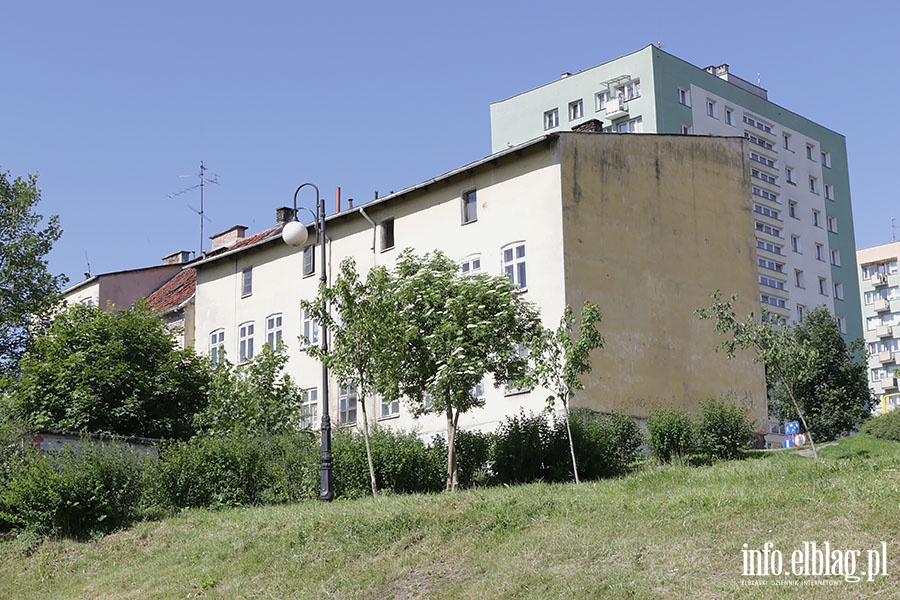 Z Traugutta znikn kolejne dwa stare budynki., fot. 11