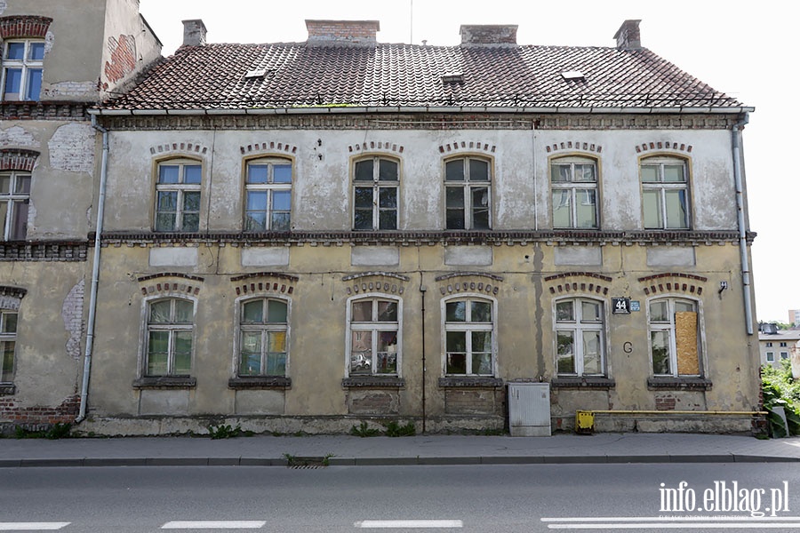 Z Traugutta znikn kolejne dwa stare budynki., fot. 17