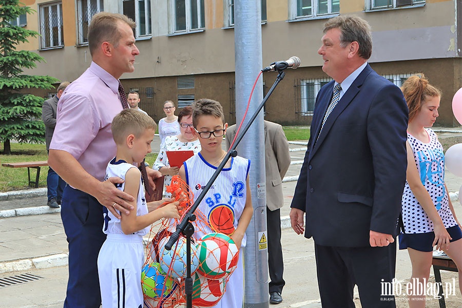 Otwarcie nowej bieżni przy SP 11 n aKorczaka, fot. 14