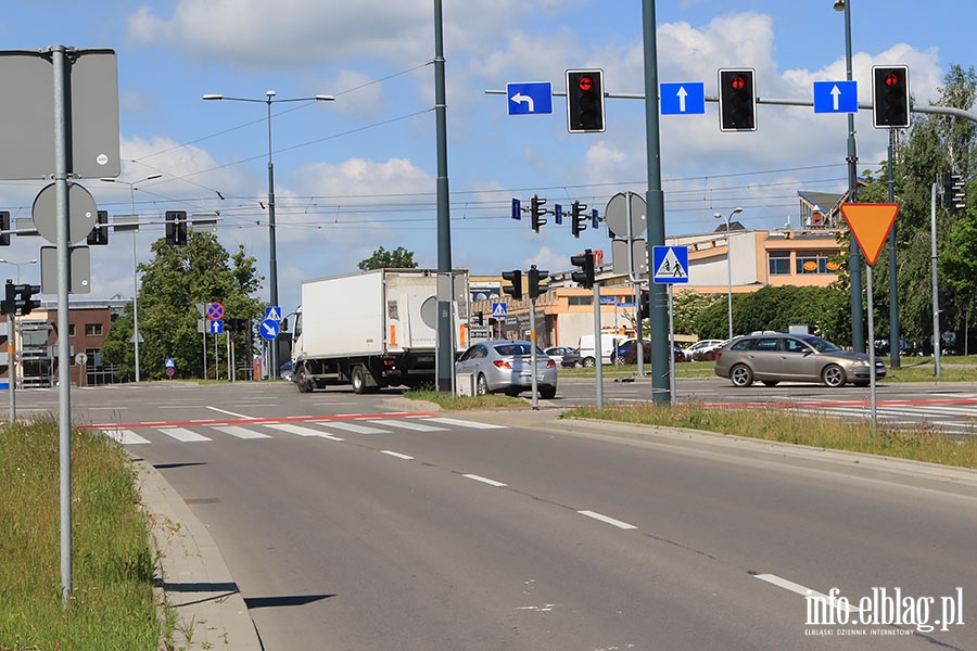 Zbyt krtkie wiato zielone prowokuje u kierowcw amanie przepisw, fot. 6