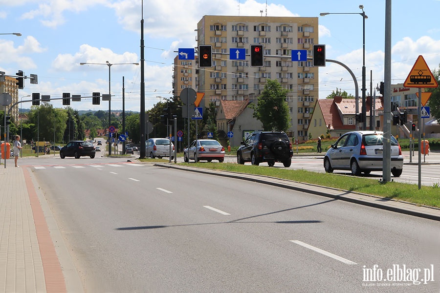 Zbyt krtkie wiato zielone prowokuje u kierowcw amanie przepisw, fot. 14