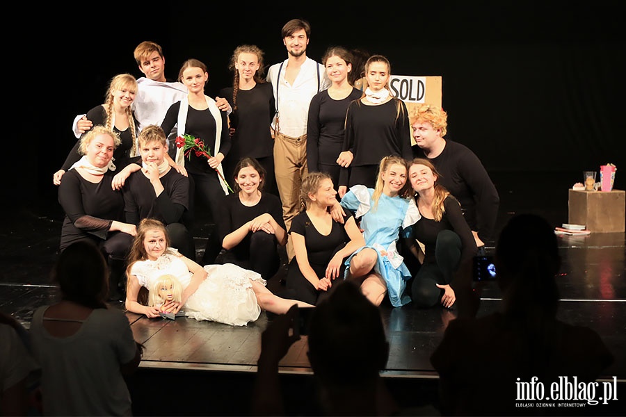 Scenę elbląskiego Teatru opanowali amatorzy. Jak sobie poradzili?, fot. 114