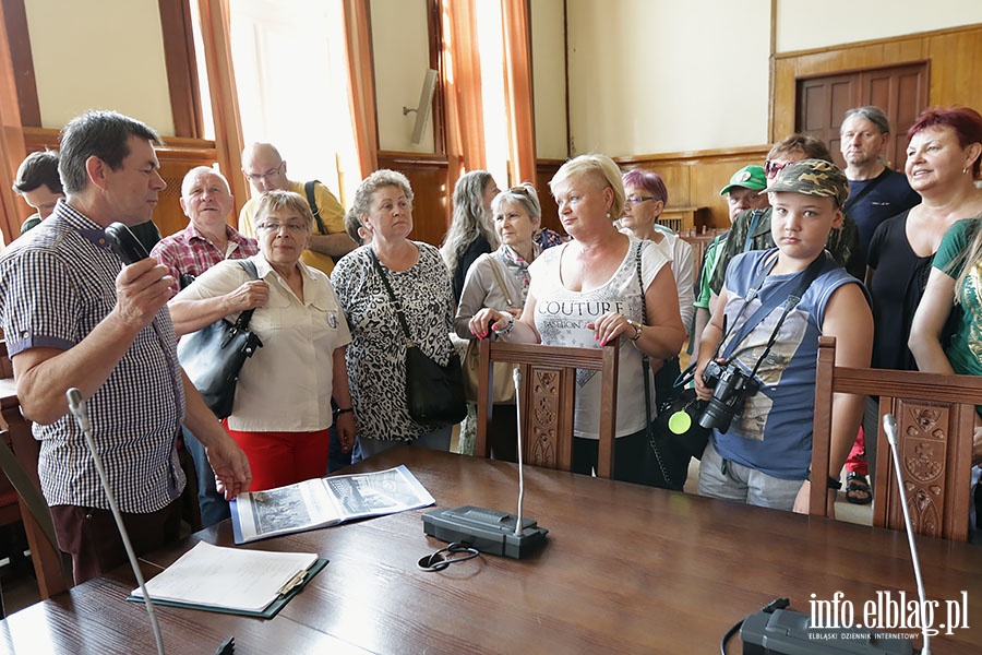 Sobota z przewodnikiem zawitaa do ratusza i cerkwi., fot. 13