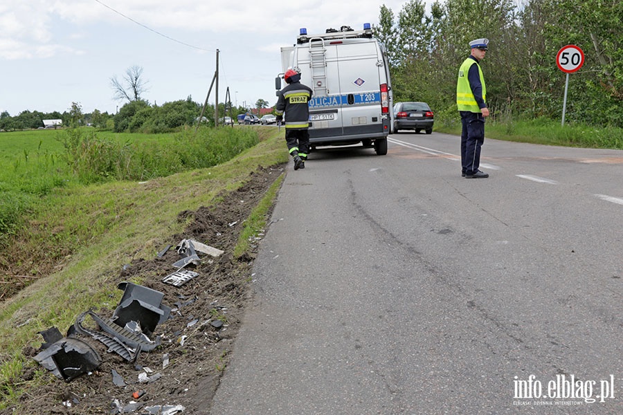 Grozne zderzenie ciarwki z bmw na Mazurskiej, fot. 9