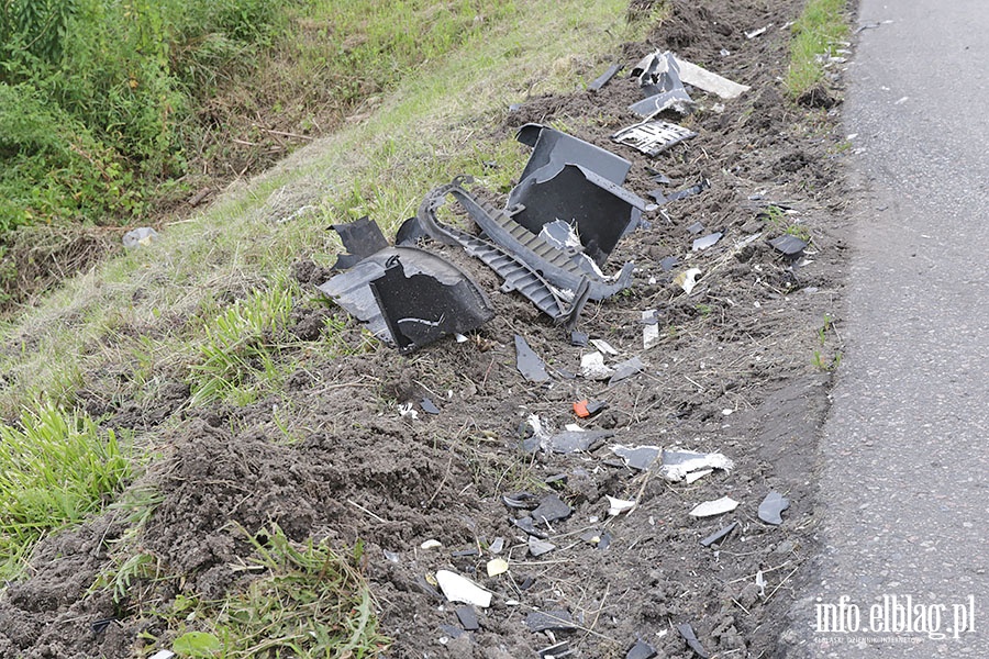 Grozne zderzenie ciarwki z bmw na Mazurskiej, fot. 12