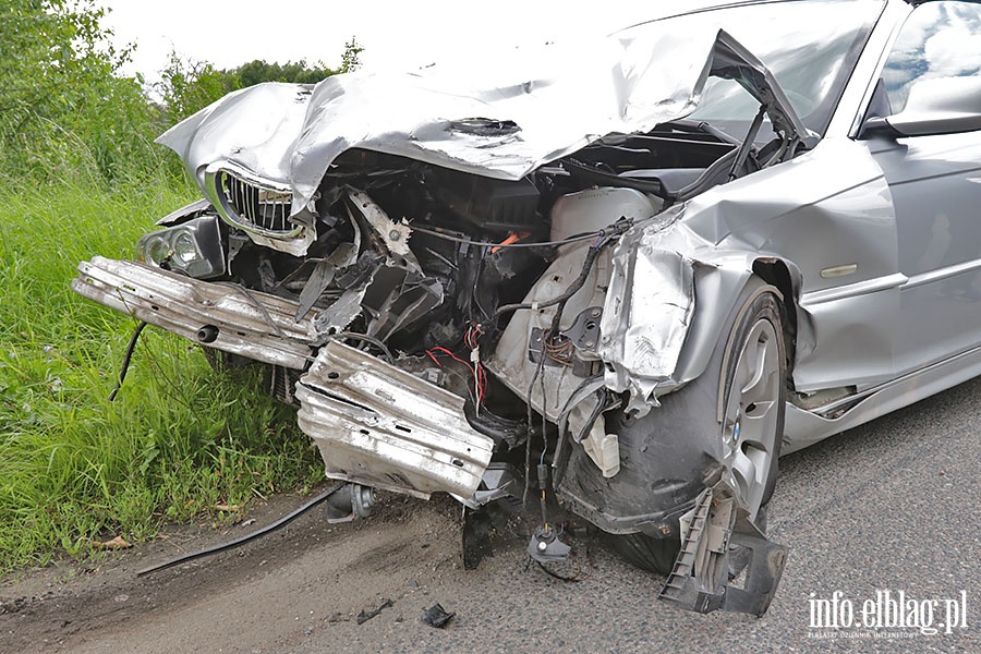 Grozne zderzenie ciarwki z bmw na Mazurskiej, fot. 19