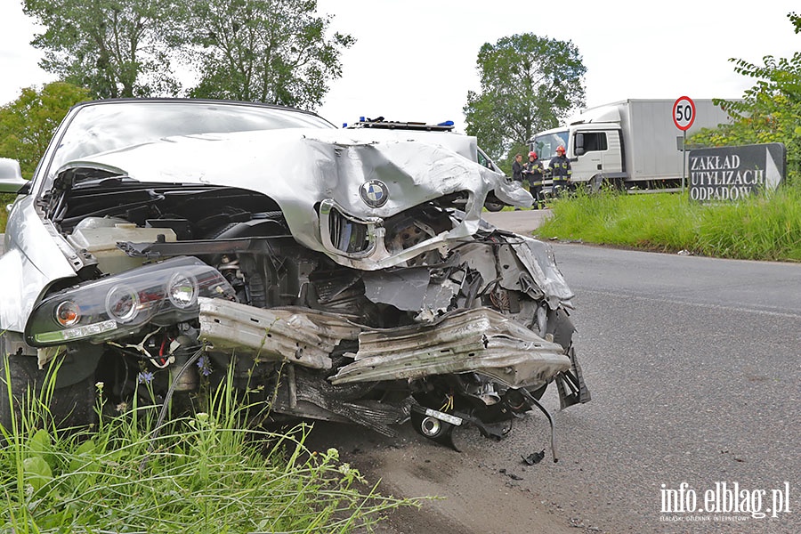 Grozne zderzenie ciarwki z bmw na Mazurskiej, fot. 20