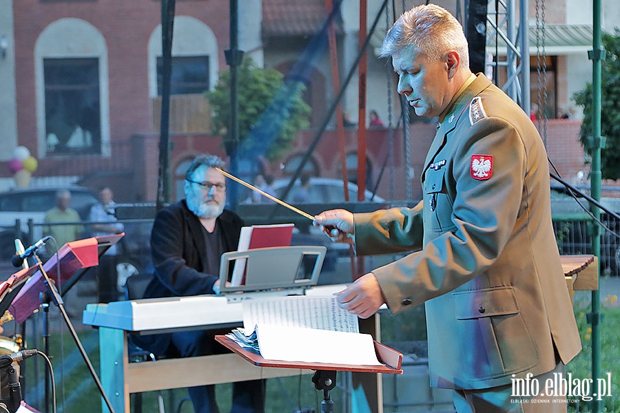 Elblska Orkiestra Wojskowa wystpia na Starwce, fot. 44