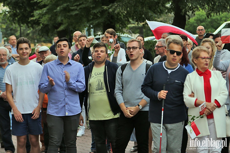 Elblanie poraz kolejny protestowali w obronie sdw., fot. 27