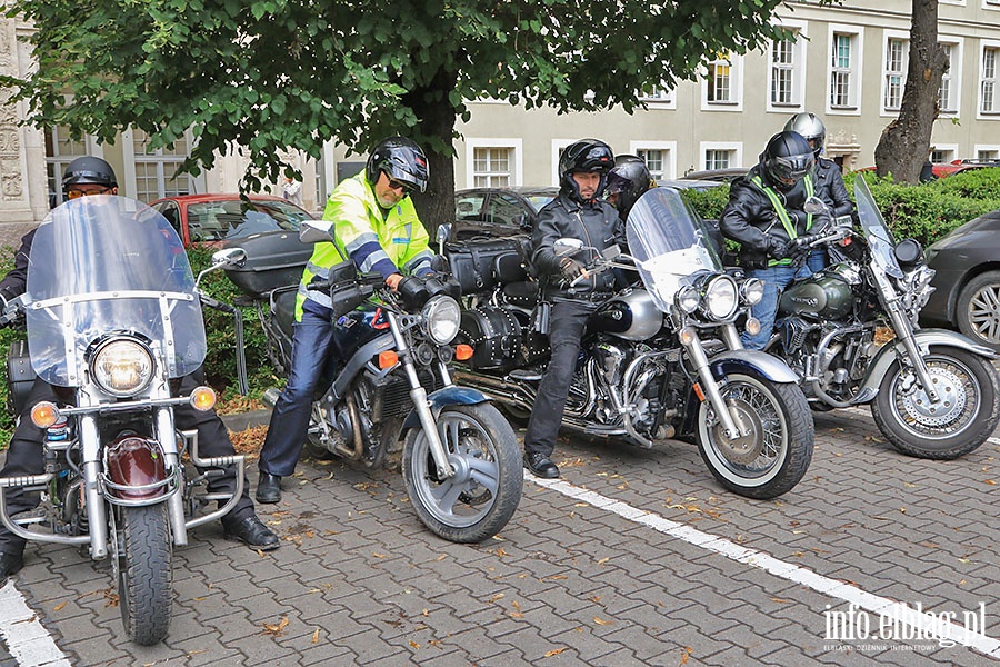 Motocykliści z Zielonej Góry przed elbląskim sądem, fot. 9