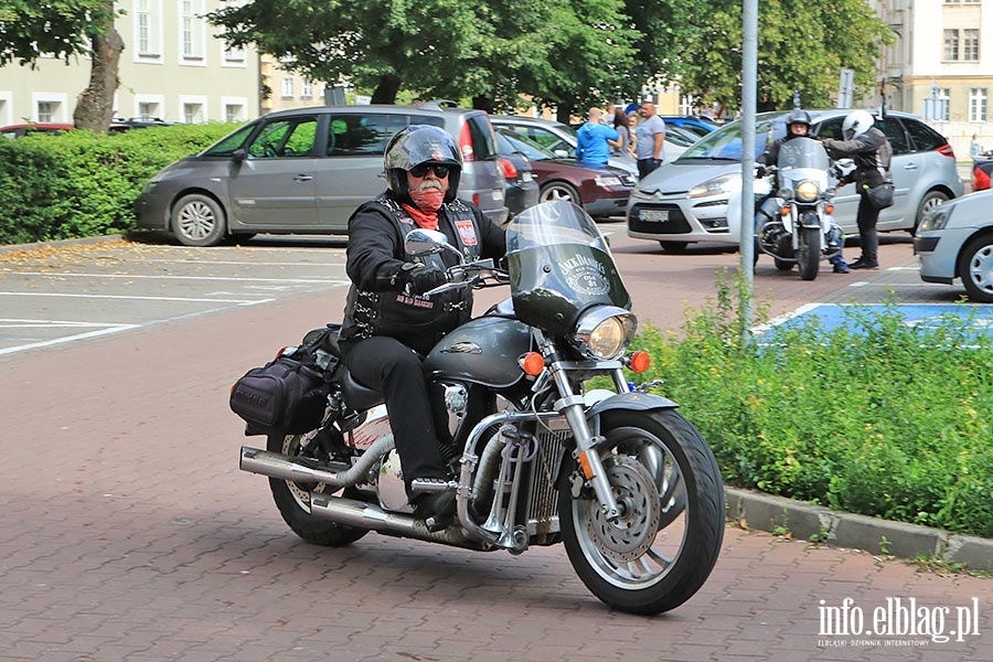 Motocykliści z Zielonej Góry przed elbląskim sądem, fot. 15