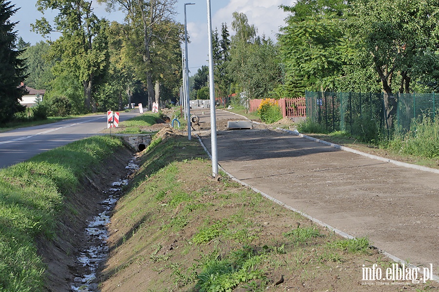 Budowa nowej cieki rowerowej wzdu Fromborskiej., fot. 18