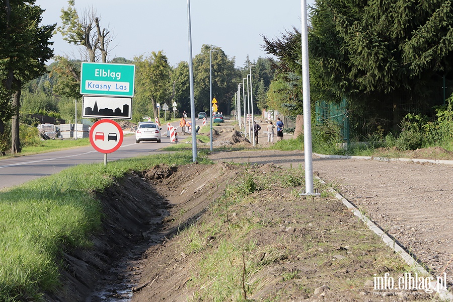 Budowa nowej cieki rowerowej wzdu Fromborskiej., fot. 25