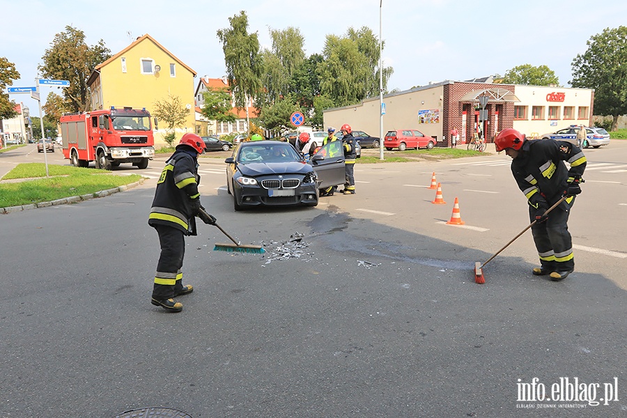 Zderzenie mazdy z bmw na Malborskiej., fot. 12