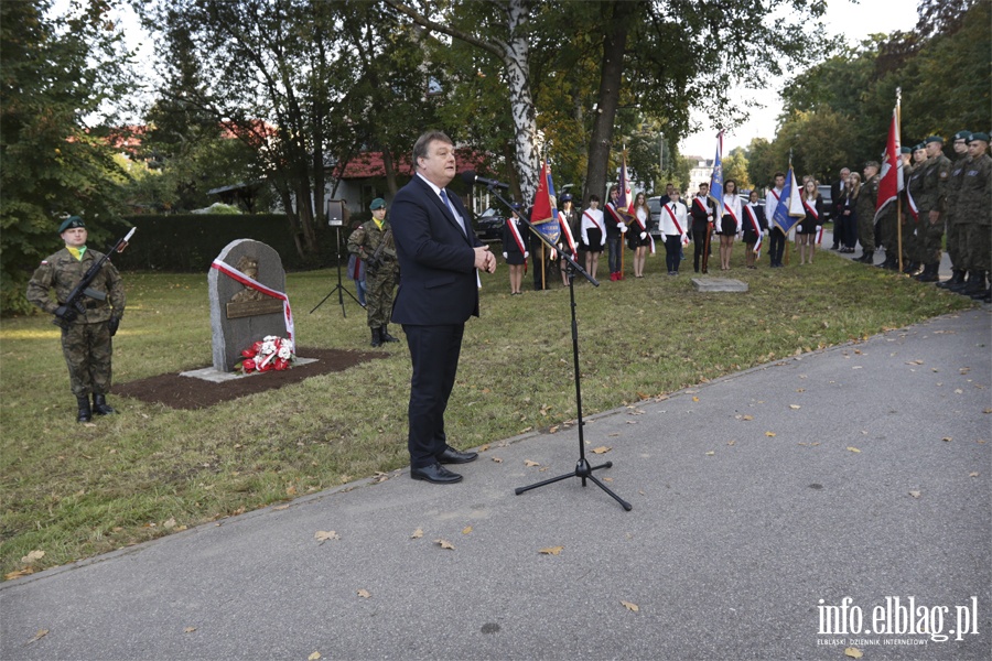 ODSŁONIĘCIE POMNIKA GENERAŁA NIECZUJA OSTROWSKIEGO., fot. 4