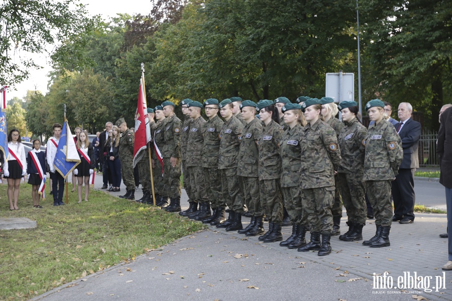 ODSONICIE POMNIKA GENERAA NIECZUJA OSTROWSKIEGO., fot. 5