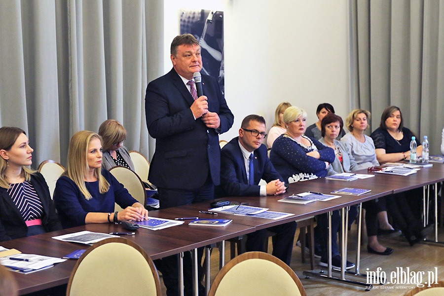 Konferencja dotyczca szczepie ochronnych, fot. 1