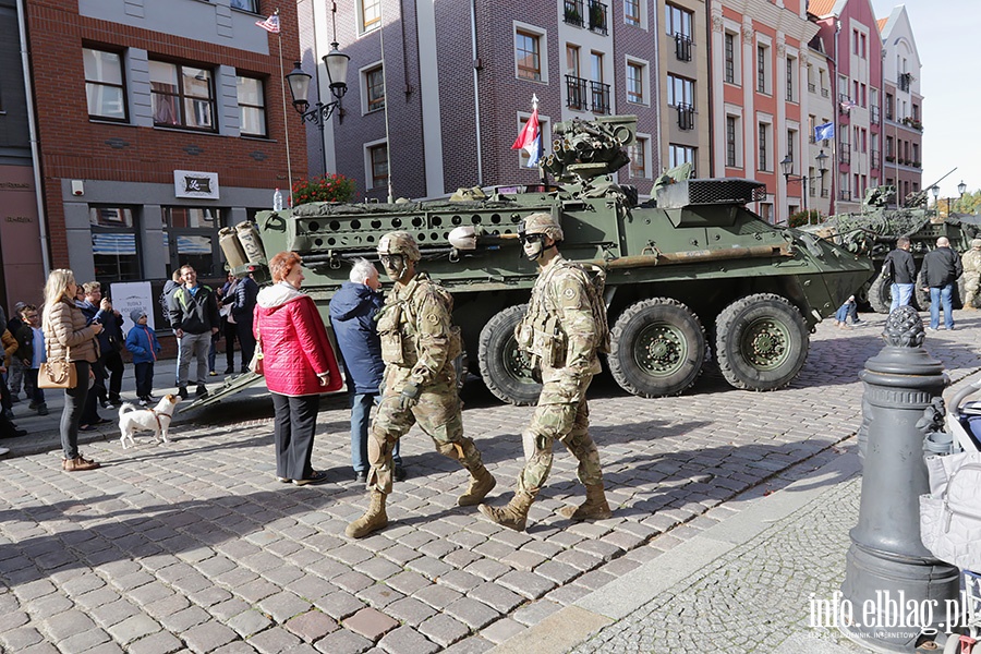 Wozy bojowe NATO zaparkoway na Starwce, fot. 51