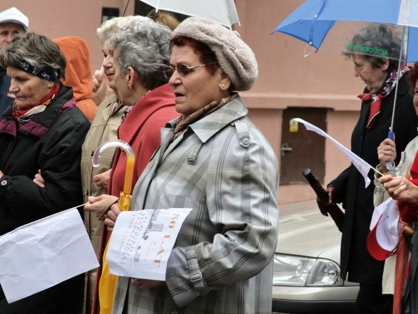 Pochód przez ulice miasta w Dniu Seniora - 2008r., fot. 14