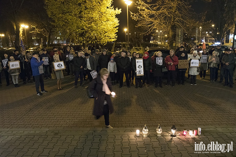 Demonstracja przed elbląskim sądem., fot. 10